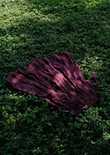 Load image into Gallery viewer, Scarlet