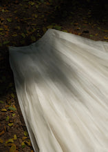 Load image into Gallery viewer, Sydney - White