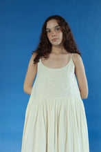 Load image into Gallery viewer, Daphne