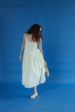 Load image into Gallery viewer, Daphne