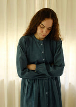 Load image into Gallery viewer, Cynthia  - Washed navy
