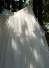 Load image into Gallery viewer, Sydney - White
