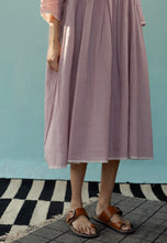 Load image into Gallery viewer, Amber - Lilac
