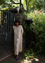 Load image into Gallery viewer, Helena - Almond
