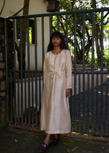 Load image into Gallery viewer, Helena - Almond
