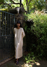 Load image into Gallery viewer, Helena - Almond
